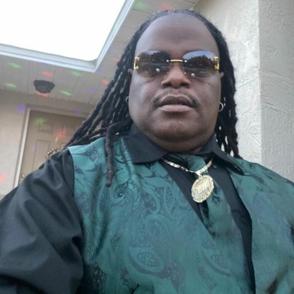 Meet your Posher, Jeffrey - Picture 1 of 1